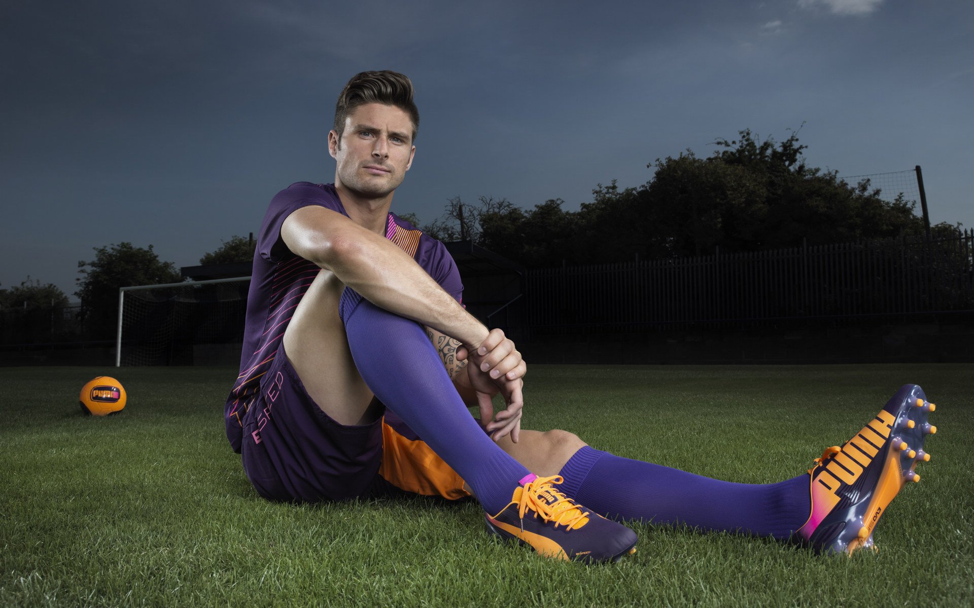 开云权威入口-火箭球员带队参观航天城，拓展少年科学视野，火箭展厅